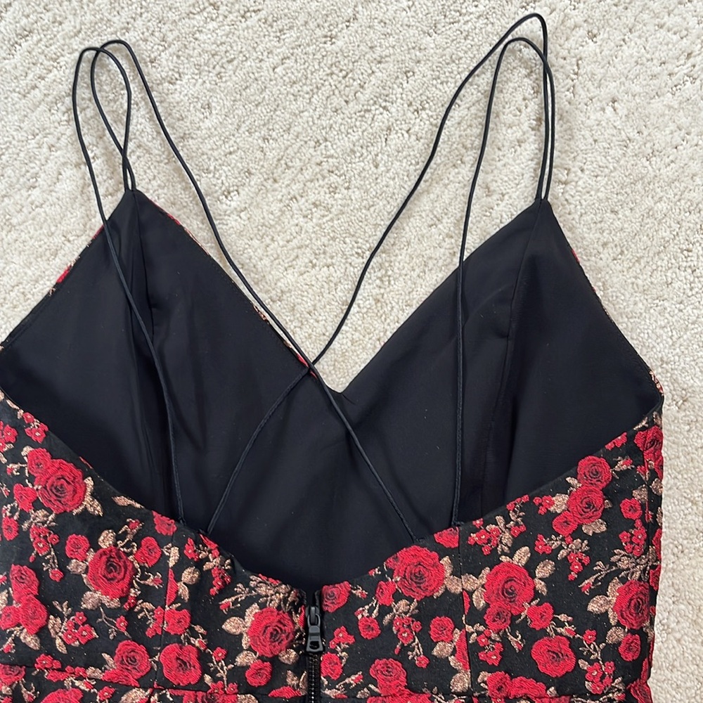 Alice + Olivia Floral Brocade Gown - Picture 10 of 16